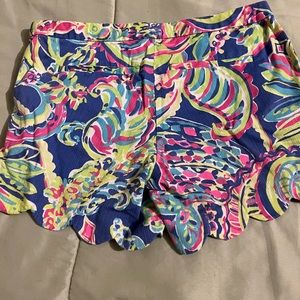 Size 00 shorts NWOT never worn